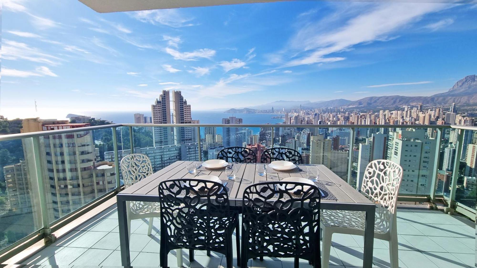 Skyline 18 Terraza Privada Con Impresionantes Vistas Al Mar Lägenhet Benidorm Exteriör bild
